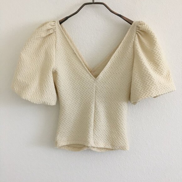 Free People Womens XS Cup Cake Top Blouse Ivory Puff Sleeves V Neck - Picture 13 of 14